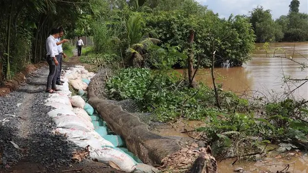 Sạt lở vùng đầu nguồn sông Tiền ngày càng nghiêm trọng